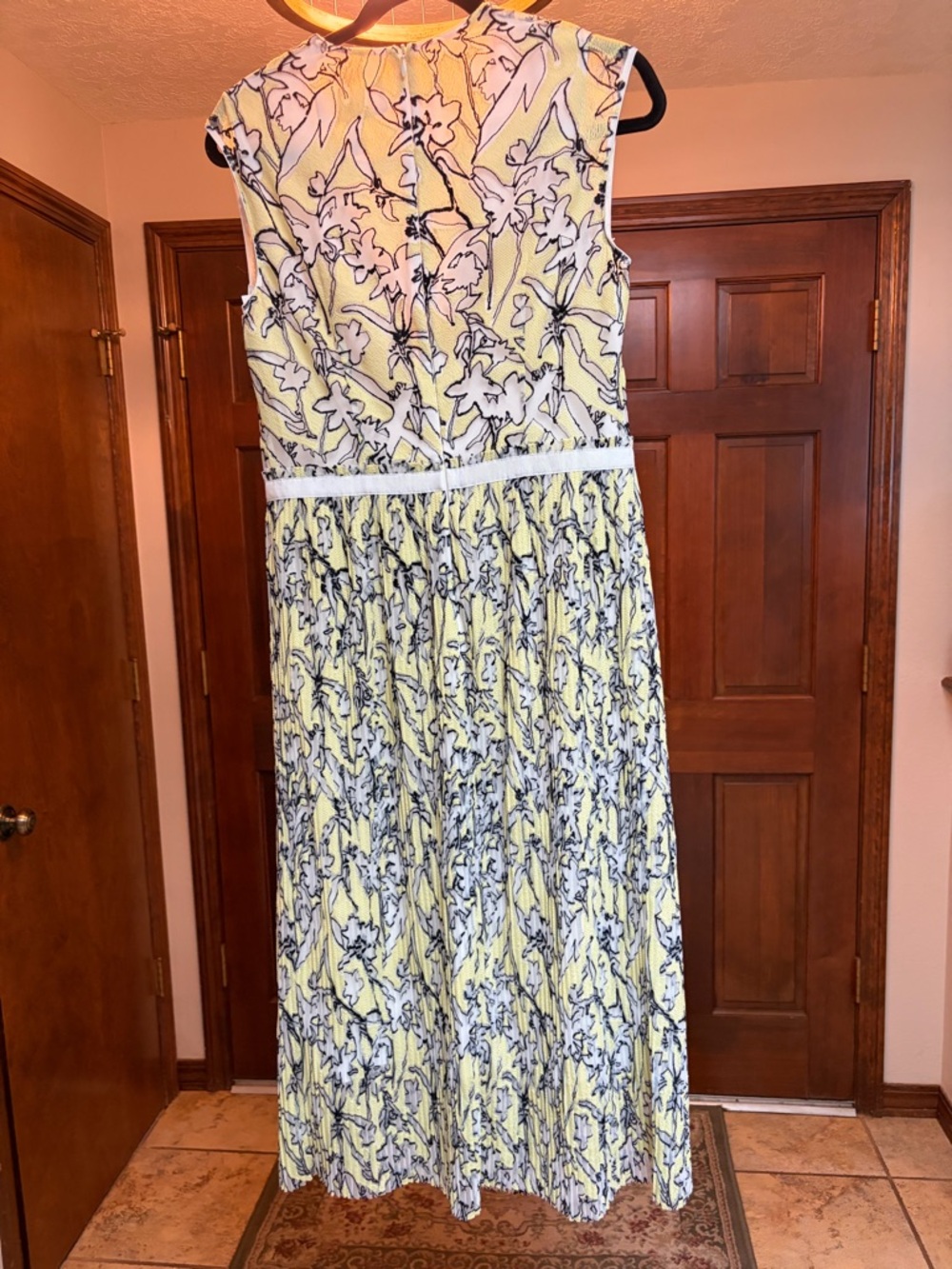 BOSS by Hugo Boss Damune Floral Pleated Midi Dress - NWOT - Size 8 - Picture 5 of 15